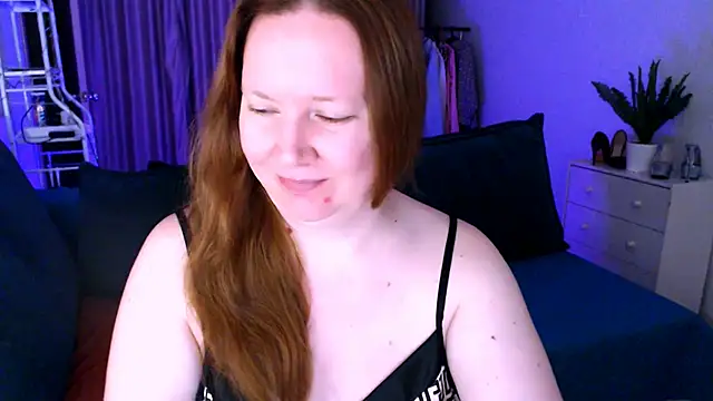 GoddessLara online show from December 17, 11:16 pm