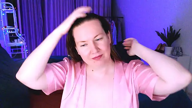 GoddessLara online show from January 31, 2:04 am