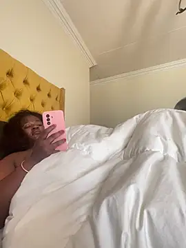 Snapshot of xXXSexyamazon chatting on February 20, 9:00 am xXXSexyamazon online show from February 20, 9:00 am