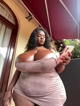 Snapshot of xXXSexyamazon chatting on February 22, 3:43 pm xXXSexyamazon online show from February 22, 3:43 pm