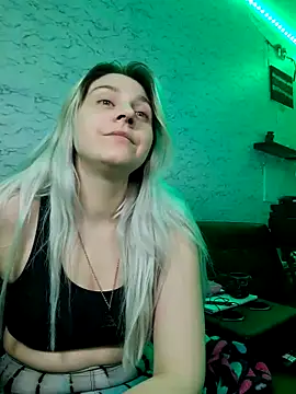 Snapshot of ScarletCallings420 chatting on March 29, 12:27 pm ScarletCallings420 online show from March 29, 12:27 pm
