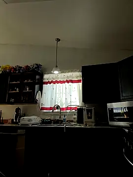 Snapshot of ScarletCallings420 chatting on March 30, 12:33 am ScarletCallings420 online show from March 30, 12:33 am
