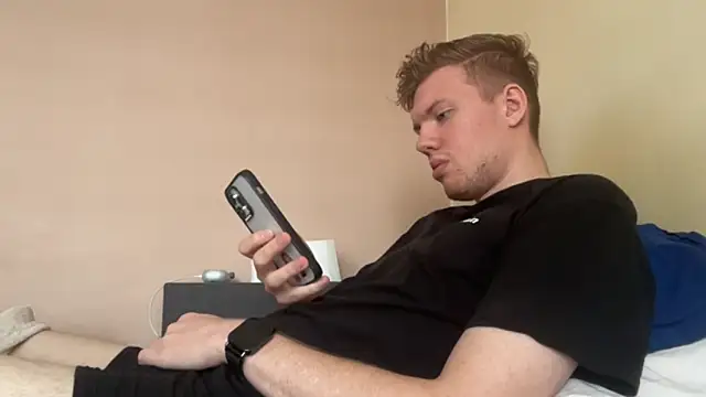 Snapshot of sexybooii6968 chatting on October 2, 11:39 am sexybooii6968 online show from October 2, 11:39 am