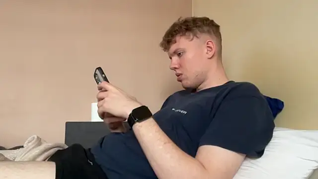 Snapshot of sexybooii6968 chatting on October 10, 12:15 pm sexybooii6968 online show from October 10, 12:15 pm