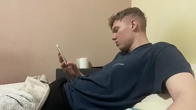 Snapshot of sexybooii6968 chatting on January 31, 7:34 pm sexybooii6968 online show from January 31, 7:34 pm