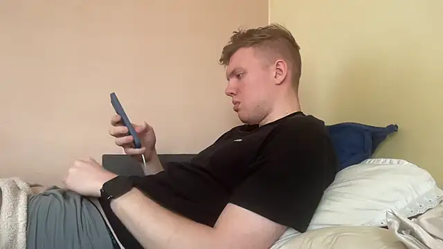Snapshot of sexybooii6968 chatting on May 8, 11:59 am sexybooii6968 online show from May 8, 11:59 am