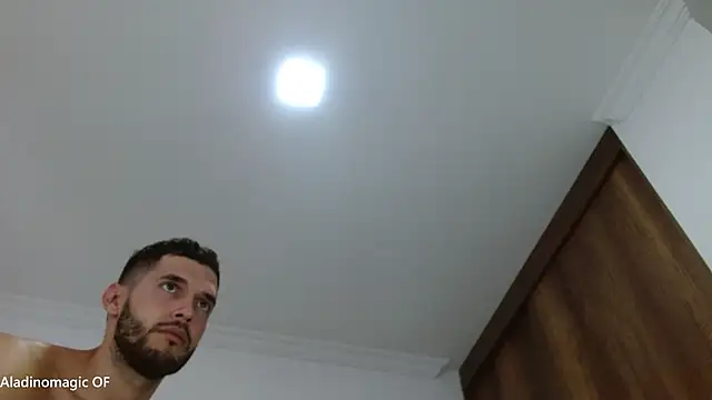 Noah jhonsonn online show from February 20, 5:24 pm