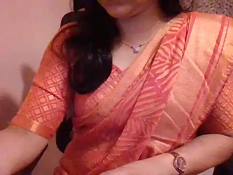 Snapshot of Pinky_4 chatting on February 7, 1:48 pm Pinky 4 online show from February 7, 1:48 pm
