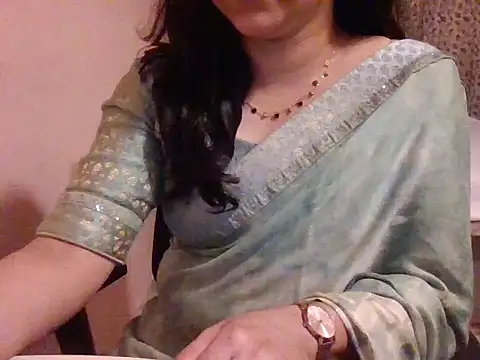 Snapshot of Pinky_4 chatting on February 21, 11:39 pm Pinky 4 online show from February 21, 11:39 pm