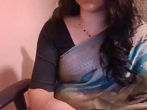 Snapshot of Pinky_4 chatting on April 18, 7:07 pm Pinky 4 online show from April 18, 7:07 pm