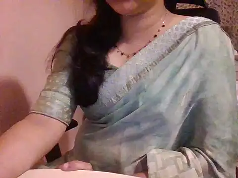 Snapshot of Pinky_4 chatting on April 26, 2:37 pm Pinky 4 online show from April 26, 2:37 pm