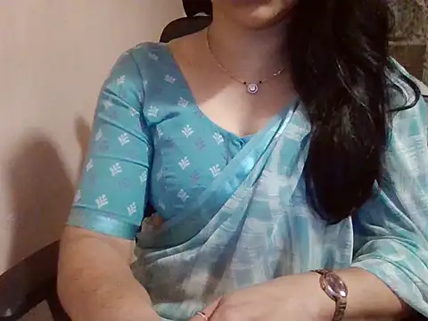 Snapshot of Pinky_4 chatting on April 27, 11:14 pm Pinky 4 online show from April 27, 11:14 pm