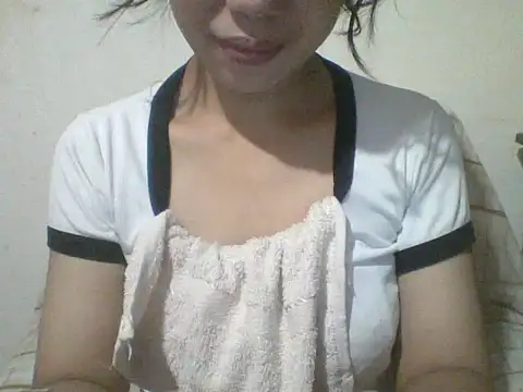 spankmybootyxxx online show from April 19, 12:00 am