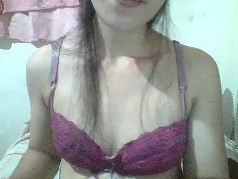 Snapshot of spankmybootyxxx chatting on May 23, 5:34 am spankmybootyxxx online show from May 23, 5:34 am