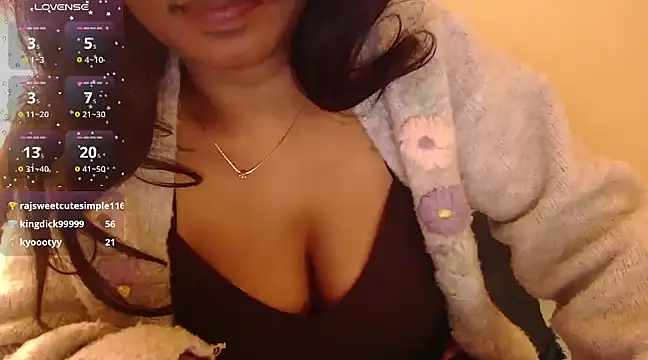Snapshot of skyyiii chatting on January 15, 6:08 pm skyyiii online show from January 15, 6:08 pm