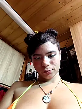 Snapshot of Simone_Miller chatting on February 13, 10:00 pm Simone Miller online show from February 13, 10:00 pm