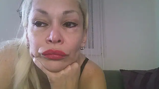 EvaaMina online show from March 21, 12:10 pm