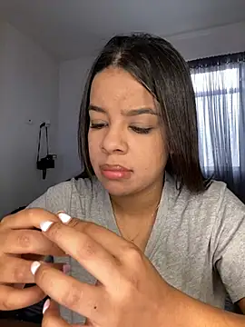 trianawhite online show from January 20, 3:39 pm