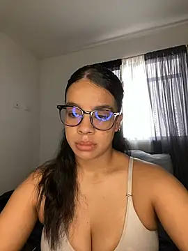 trianawhite online show from April 22, 3:46 pm