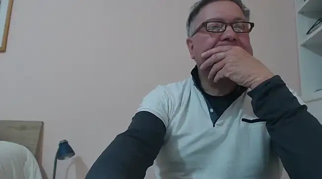 Snapshot of YOU6me chatting on December 26, 6:12 pm YOU6me online show from December 26, 6:12 pm