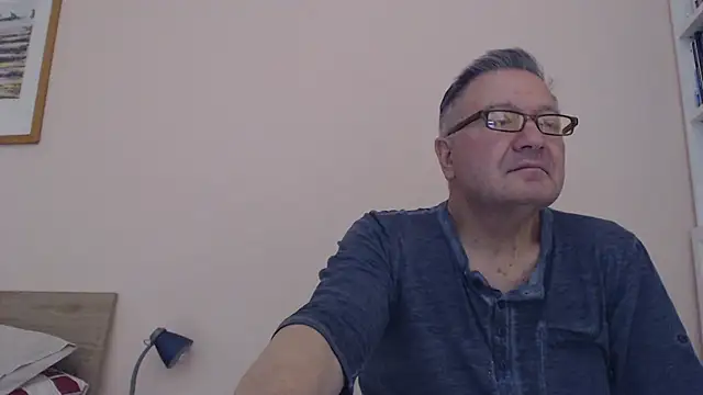 Snapshot of YOU6me chatting on September 21, 4:52 pm YOU6me online show from September 21, 4:52 pm