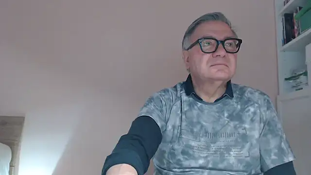 YOU6me online show from January 6, 9:24 am