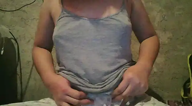 Beatrice143 online show from January 31, 9:26 pm