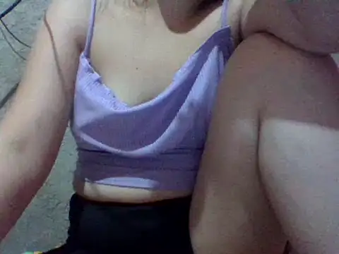 Beatrice143 online show from March 8, 9:50 am