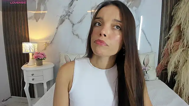 hannahill69 online show from March 5, 4:41 am