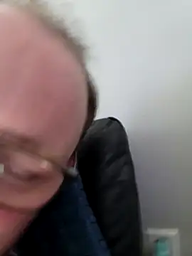 Snapshot of gdawg78 chatting on March 2, 9:32 pm gdawg78 online show from March 2, 9:32 pm