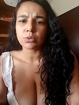 Snapshot of Monick17 chatting on October 9, 11:08 am Monick17 online show from October 9, 11:08 am