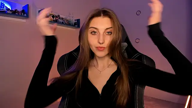 Snapshot of CassiaBlade1 chatting on January 28, 7:10 pm CassiaBlade1 online show from January 28, 7:10 pm