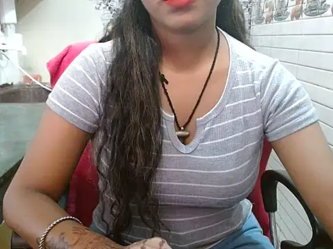 LovingPihu online show from October 21, 5:41 am