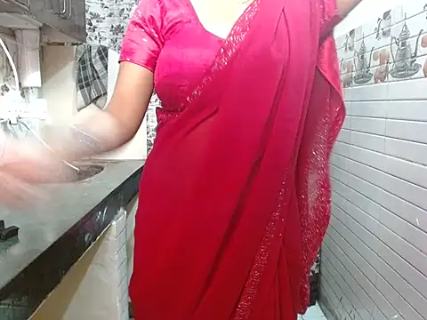 Snapshot of LovingPihu chatting on January 19, 5:33 am LovingPihu online show from January 19, 5:33 am