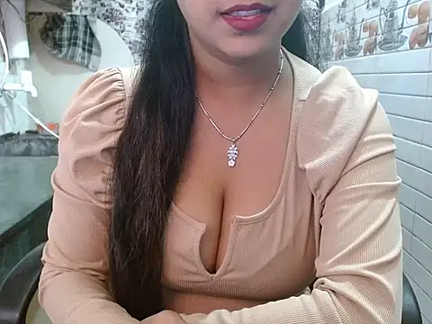 Snapshot of LovingPihu chatting on March 22, 5:11 am LovingPihu online show from March 22, 5:11 am