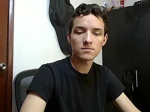 andys 26 online show from April 21, 7:28 pm