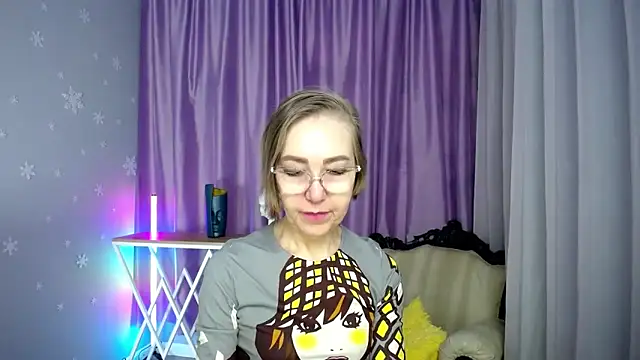 queen a n i online show from November 16, 11:38 am