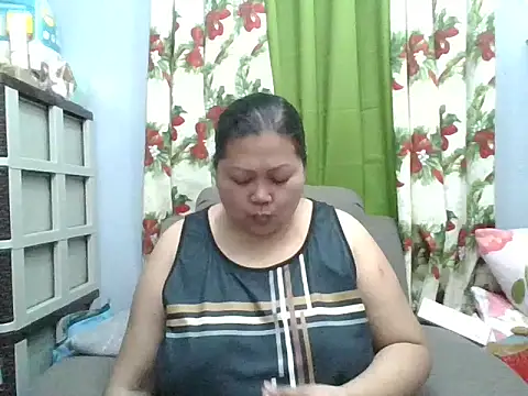 hornyKENDAH online show from April 15, 5:20 pm