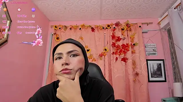 DarshaKhemu online show from December 5, 9:00 pm