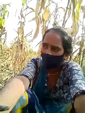 Snapshot of Mohni_Das chatting on October 14, 9:43 am Mohni Das online show from October 14, 9:43 am