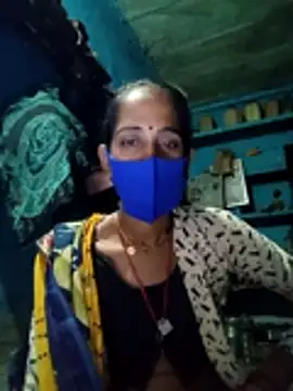 Snapshot of Mohni_Das chatting on October 17, 11:07 pm Mohni Das online show from October 17, 11:07 pm