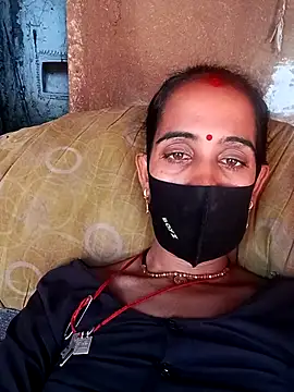 Snapshot of Mohni_Das chatting on July 5, 6:31 am Mohni Das online show from July 5, 6:31 am