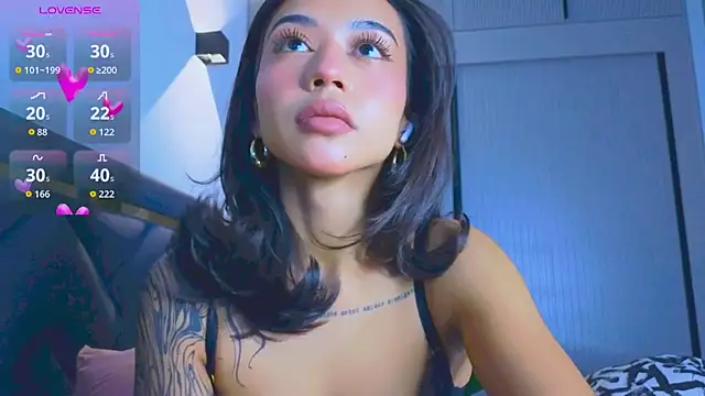 Mia Tin online show from October 18, 5:14 pm