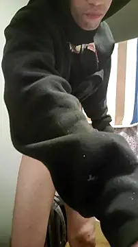 Snapshot of kingdennis6666 chatting on April 2, 5:38 am kingdennis6666 online show from April 2, 5:38 am