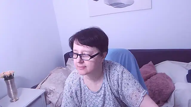 ChristaRose online show from November 12, 7:35 pm