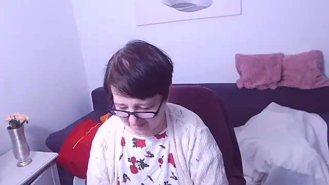 ChristaRose online show from April 17, 7:06 pm