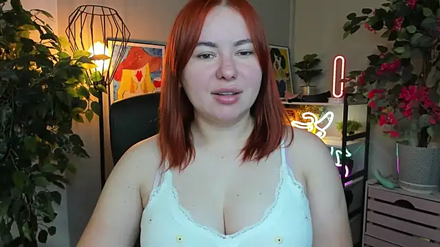 LAYLAxSTAR online show from October 6, 6:44 am