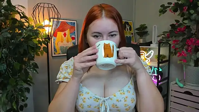 LAYLAxSTAR online show from October 16, 6:36 am