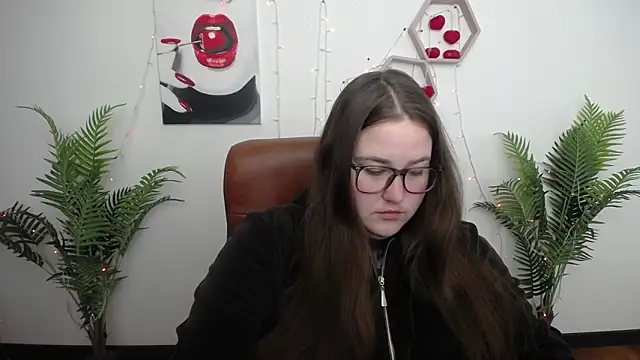 Snapshot of XX_Daniella_XX chatting on April 24, 6:38 am XX Daniella XX online show from April 24, 6:38 am