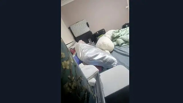 AmateurGuy23 online show from December 31, 3:31 pm